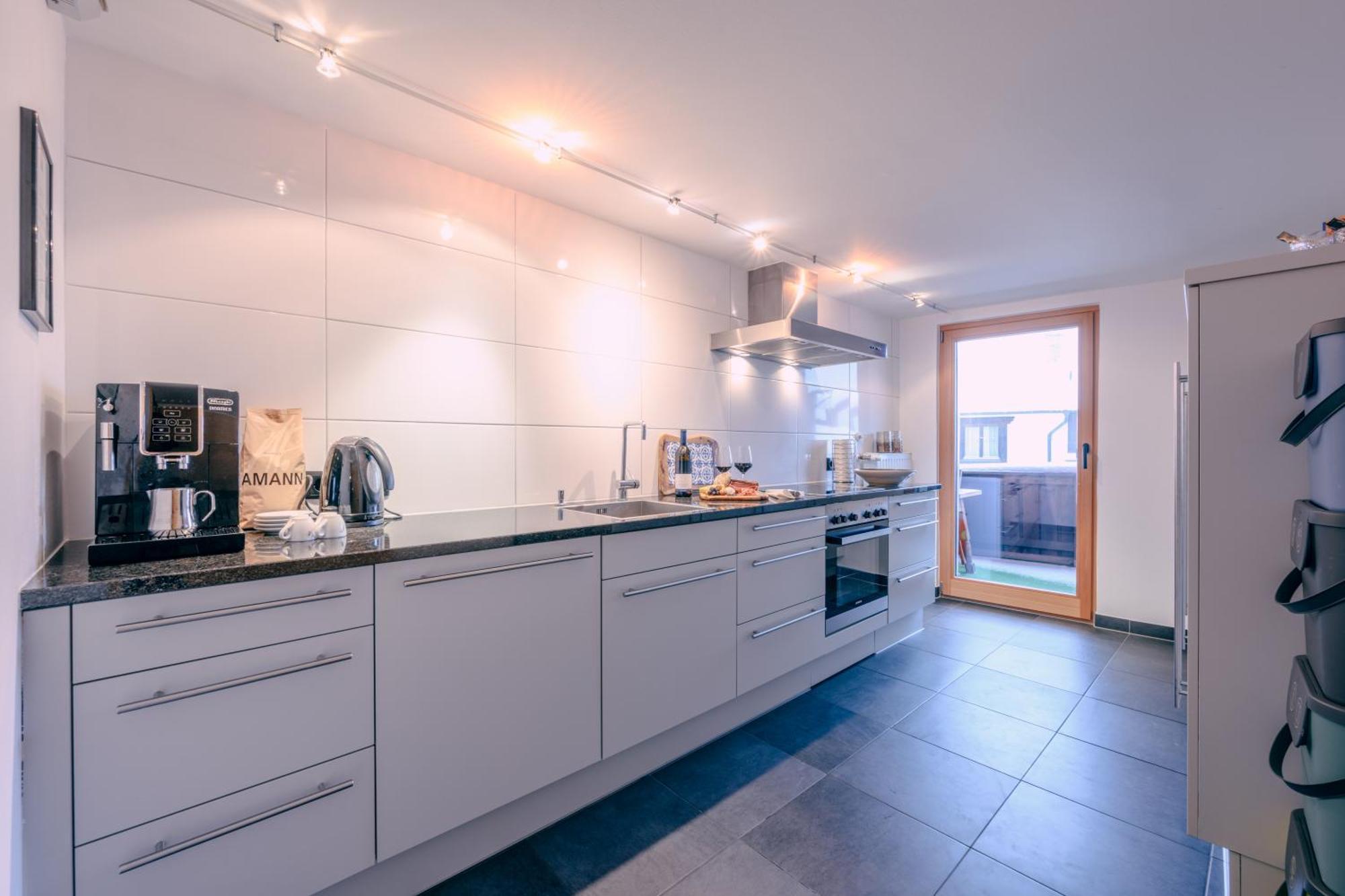 Haus Richard Falch - Inklusive Kostenloser Premium-Sommerkarte Sankt Anton am Arlberg Luaran gambar
