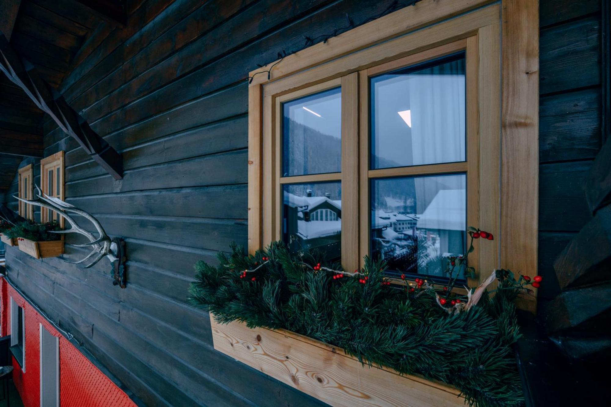 Haus Richard Falch - Inklusive Kostenloser Premium-Sommerkarte Sankt Anton am Arlberg Luaran gambar