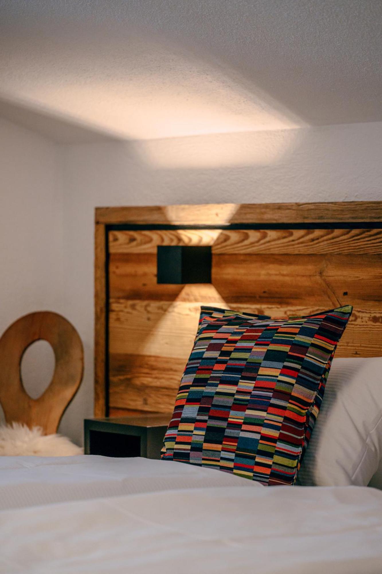 Haus Richard Falch - Inklusive Kostenloser Premium-Sommerkarte Sankt Anton am Arlberg Luaran gambar