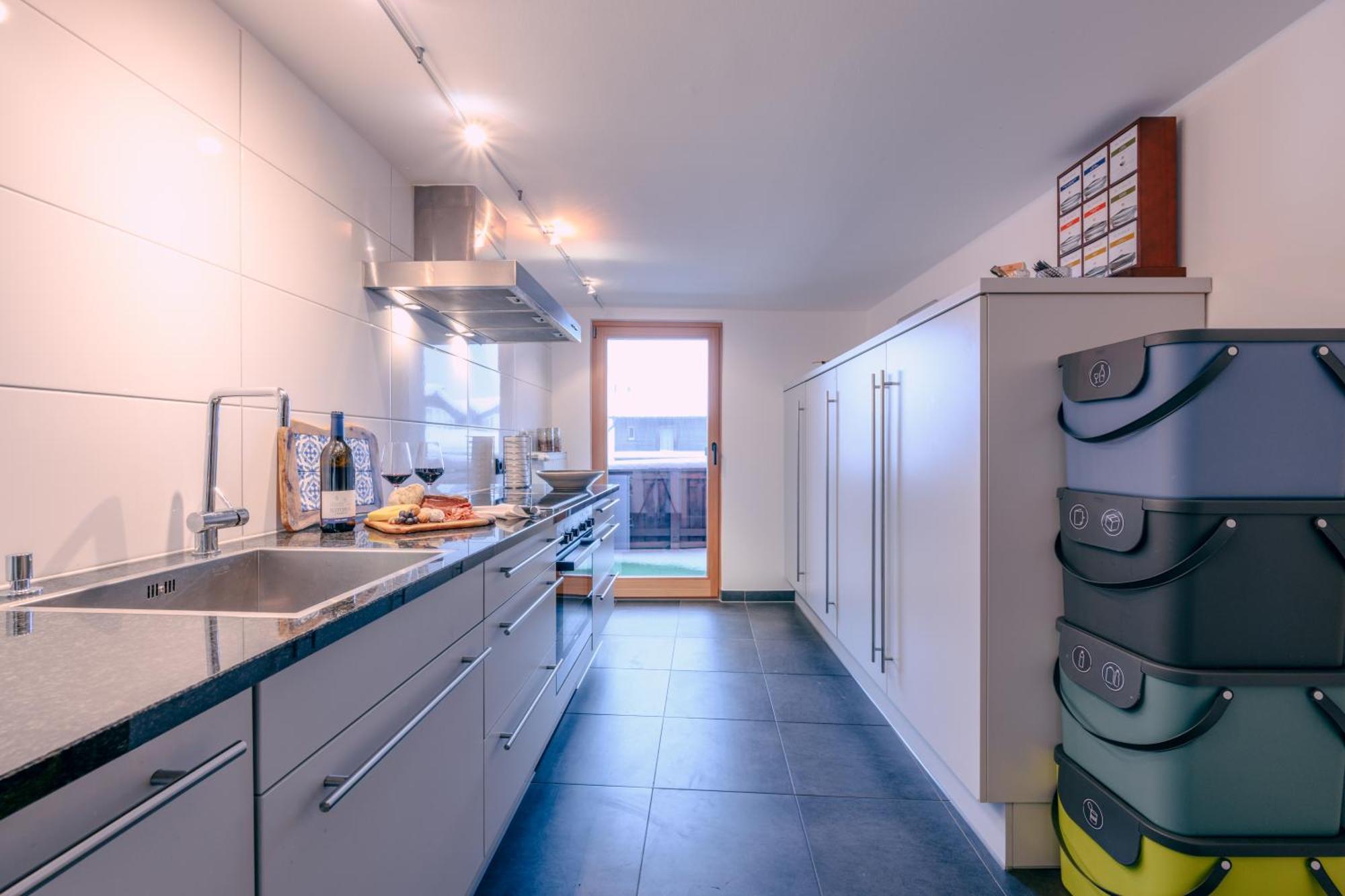 Haus Richard Falch - Inklusive Kostenloser Premium-Sommerkarte Sankt Anton am Arlberg Luaran gambar